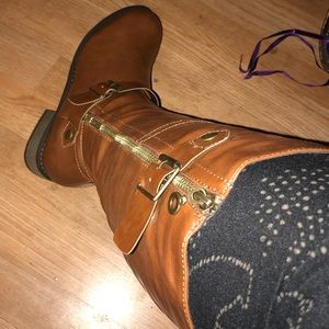 Brown below knee leather boots, size 9.